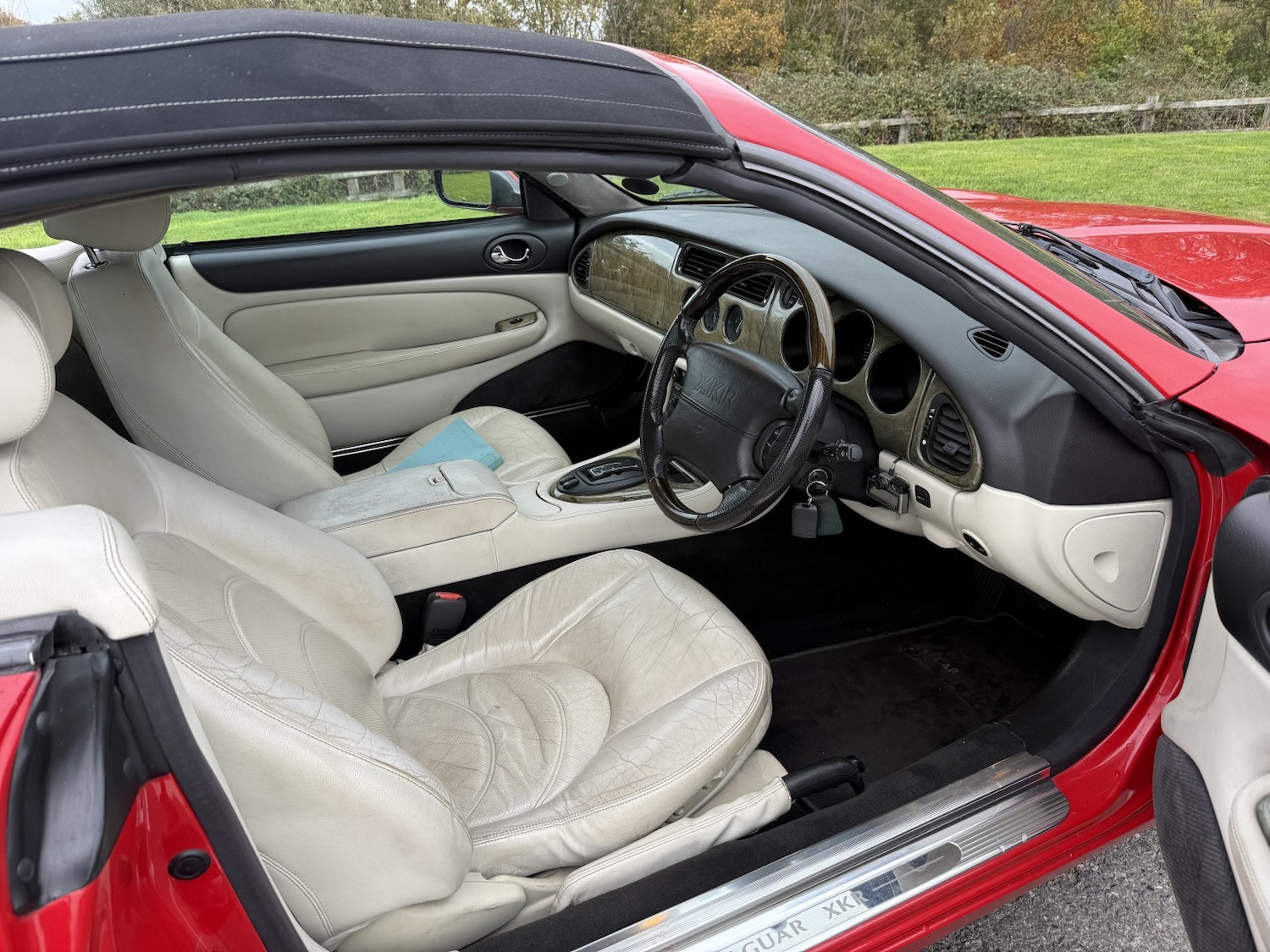 Used Jaguar XKR 2001 for sale - 76504673: Photo 9