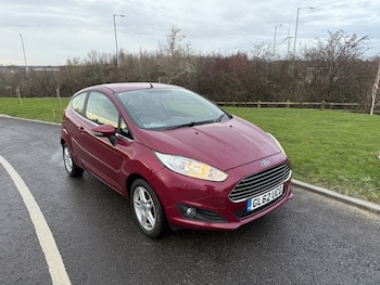 2013 - 1.0 Zetec 3dr
