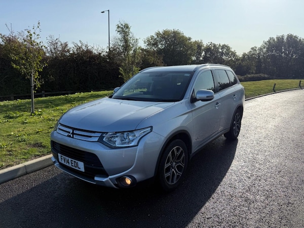 Used Mitsubishi Outlander 2014 for sale - 75718357: Photo 2