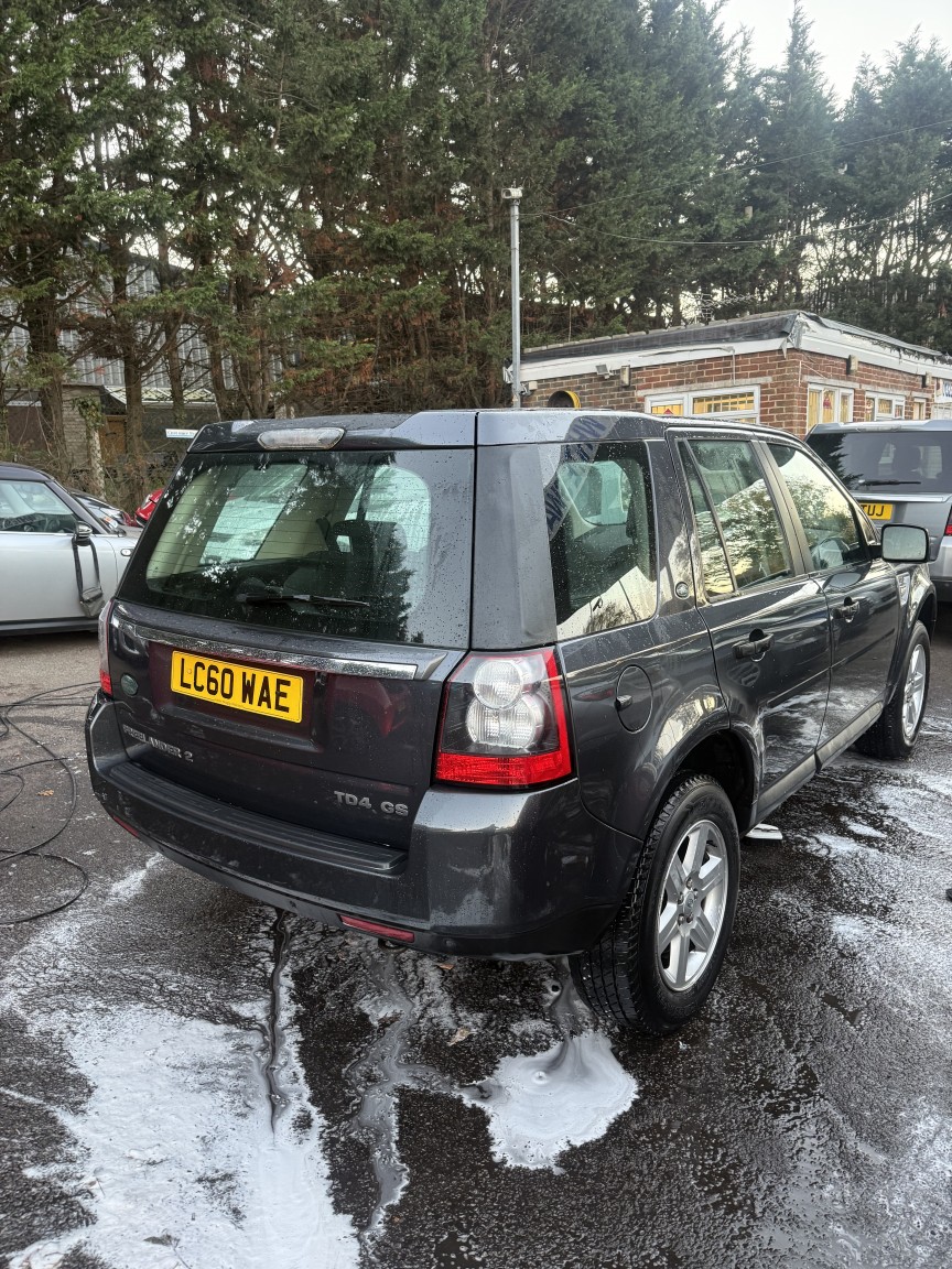 Used Land Rover Freelander 2010 for sale - 76605712: Photo 2