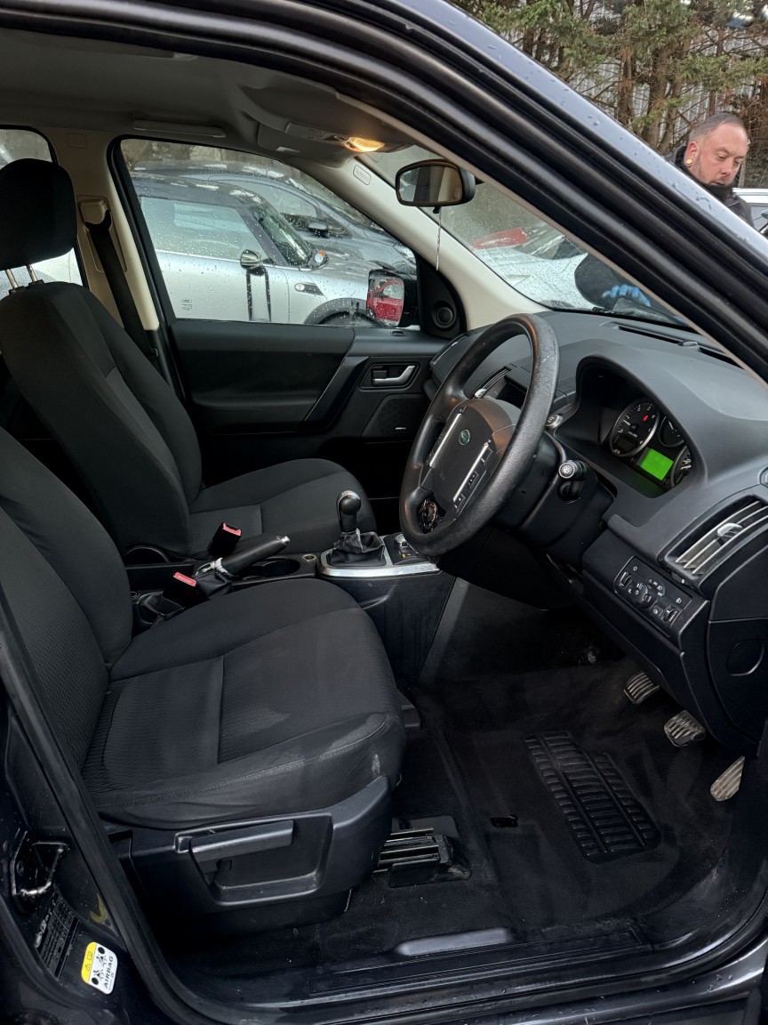 Used Land Rover Freelander 2010 for sale - 76605712: Photo 8