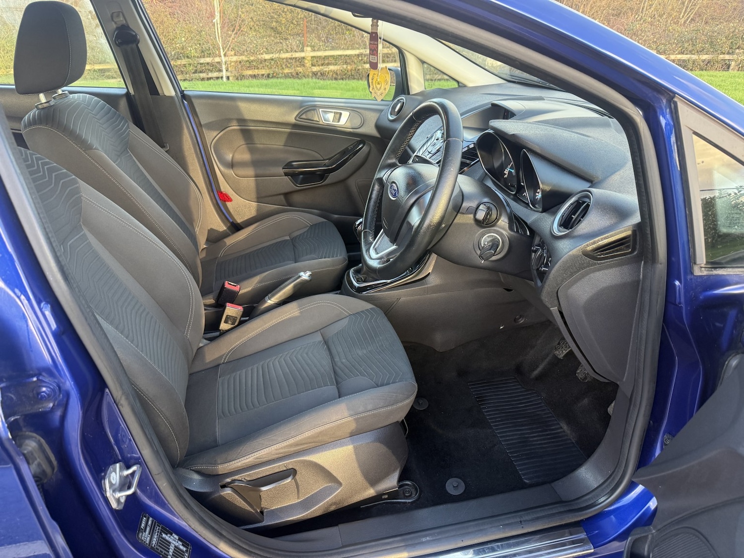 Used Ford Fiesta 2015 for sale - 76784943: Photo 9