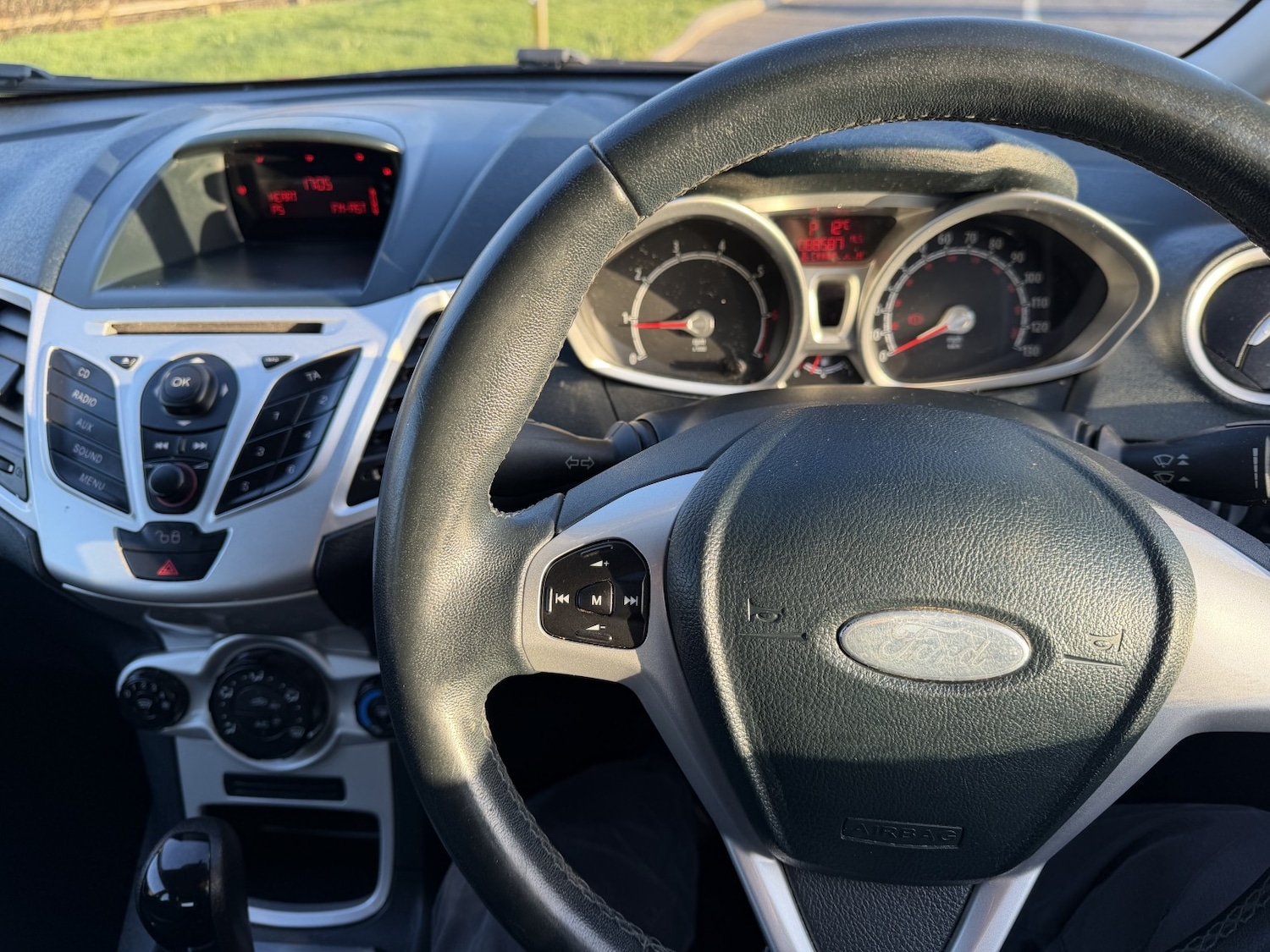 Used Ford Fiesta 2012 for sale - 77836890: Photo 10