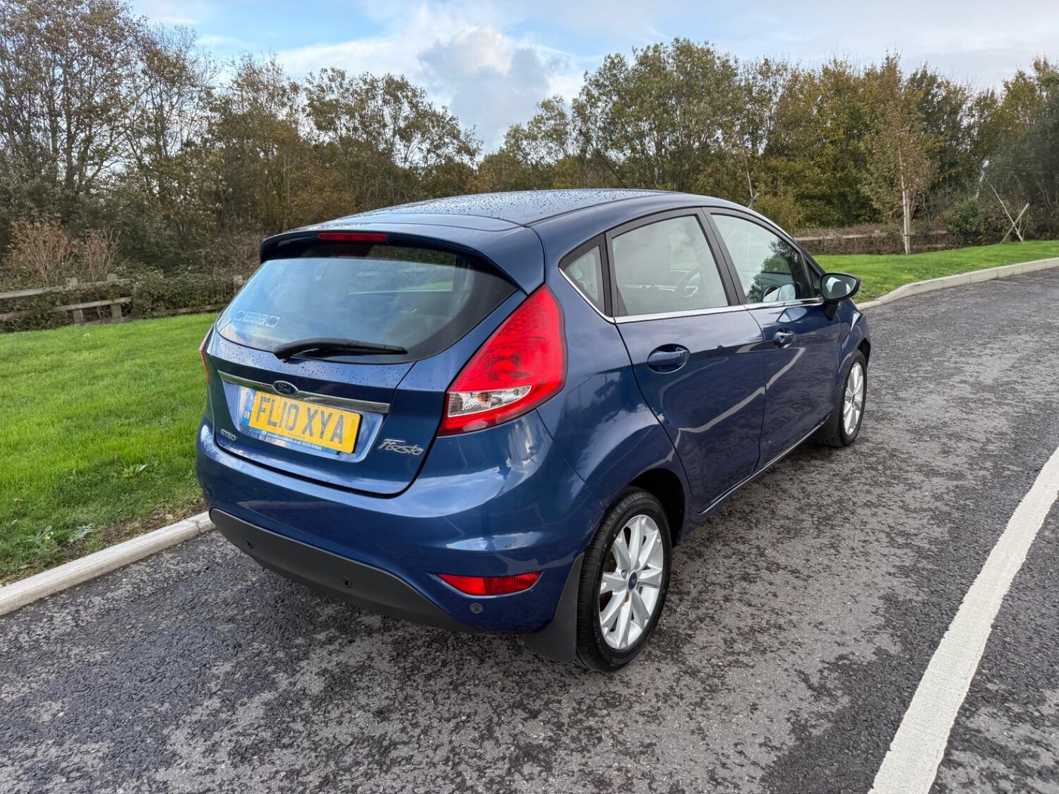 Used Ford Fiesta 2010 for sale - 76347207: Photo 4