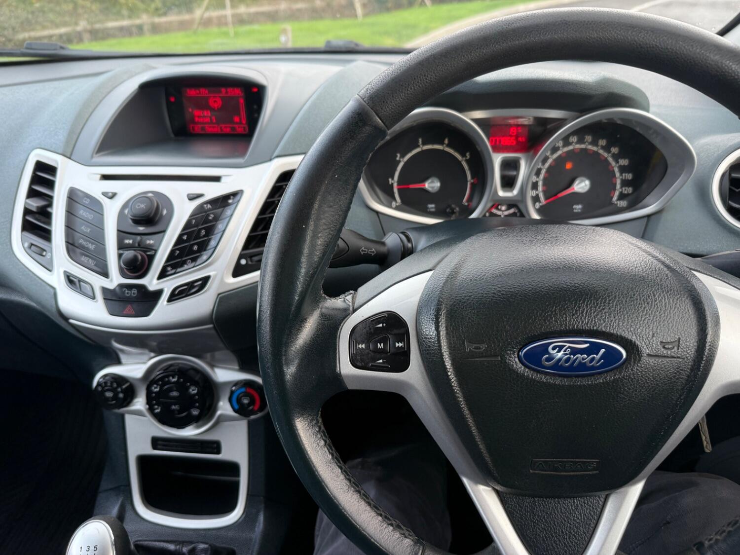 Used Ford Fiesta 2010 for sale - 76347207: Photo 9