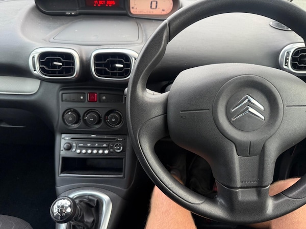 Used Citroen C3 2010 for sale - 76305550: Photo 10