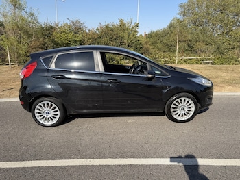 Used Ford Fiesta 2013 for sale - 79519694: Photo