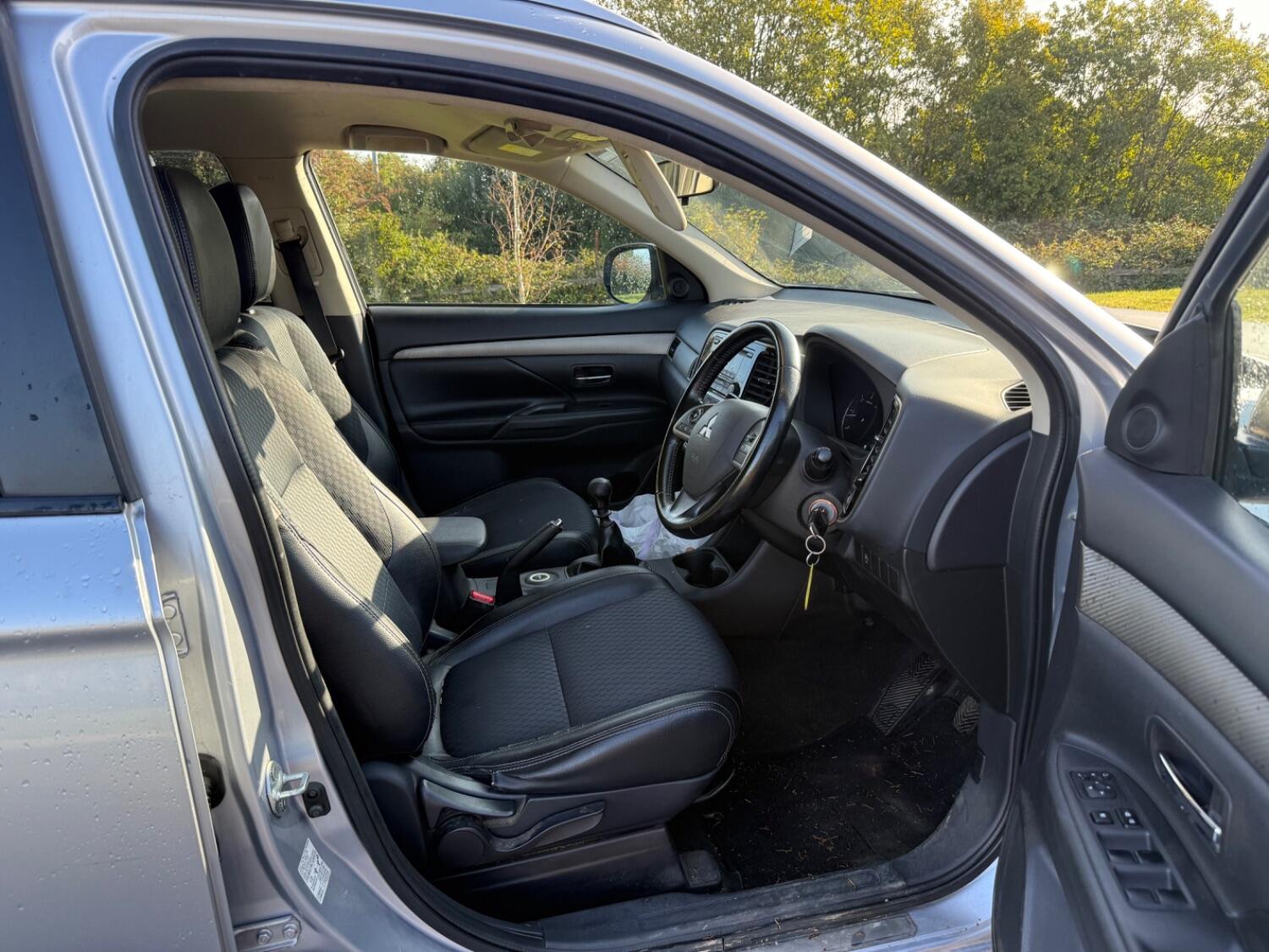 Used Mitsubishi Outlander 2014 for sale - 76769285: Photo 11