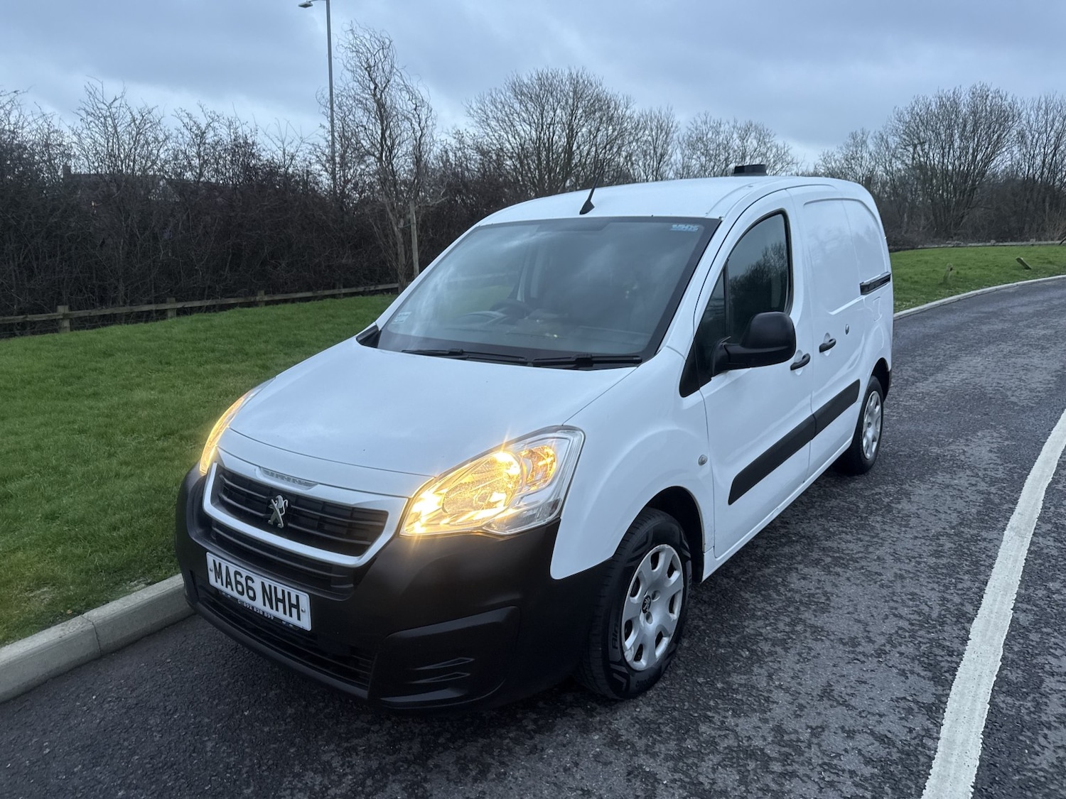 Used Peugeot Partner 2016 for sale - 77329234: Photo 3