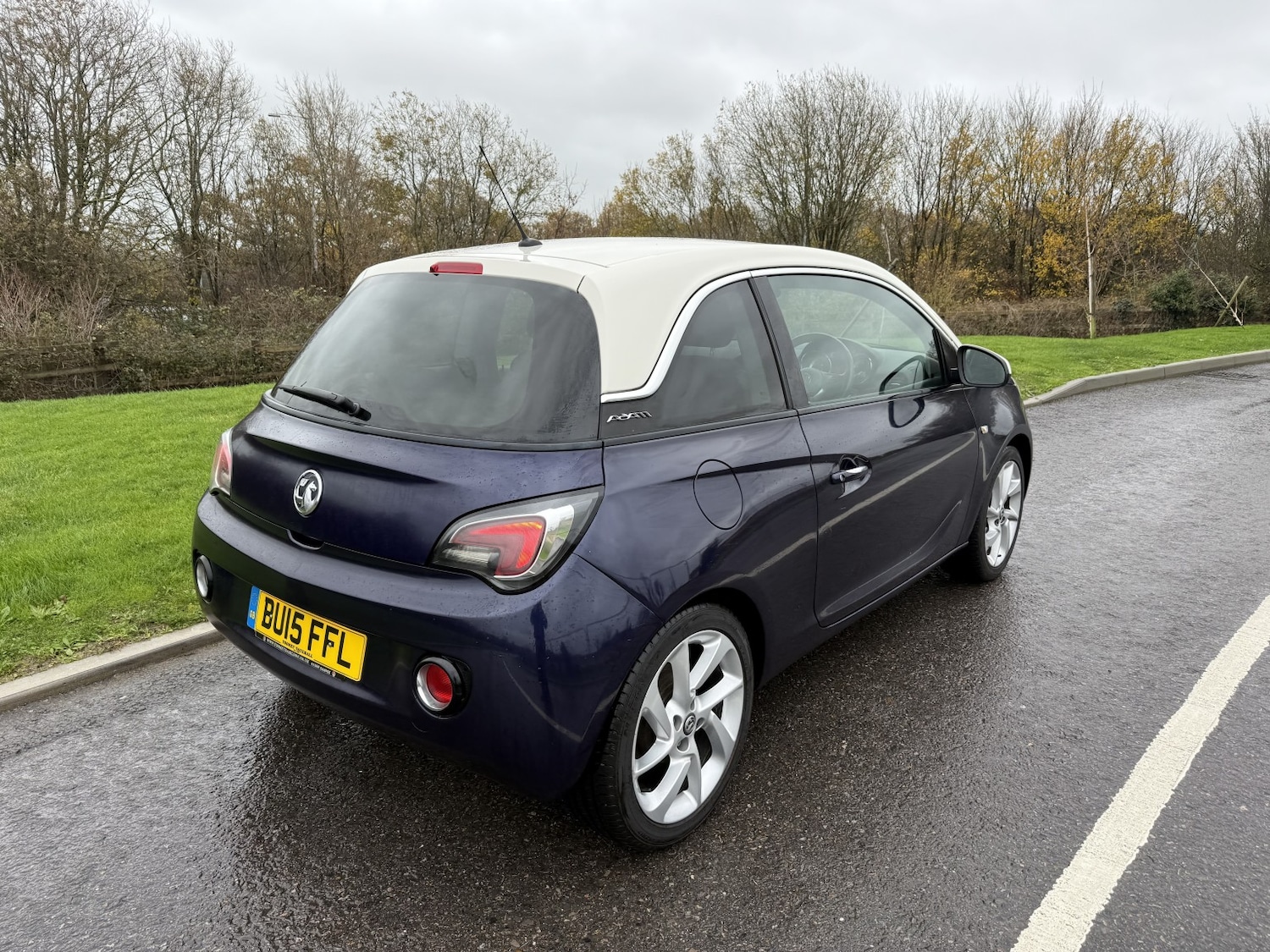 Used Vauxhall ADAM 2015 for sale - 76769725: Photo 2