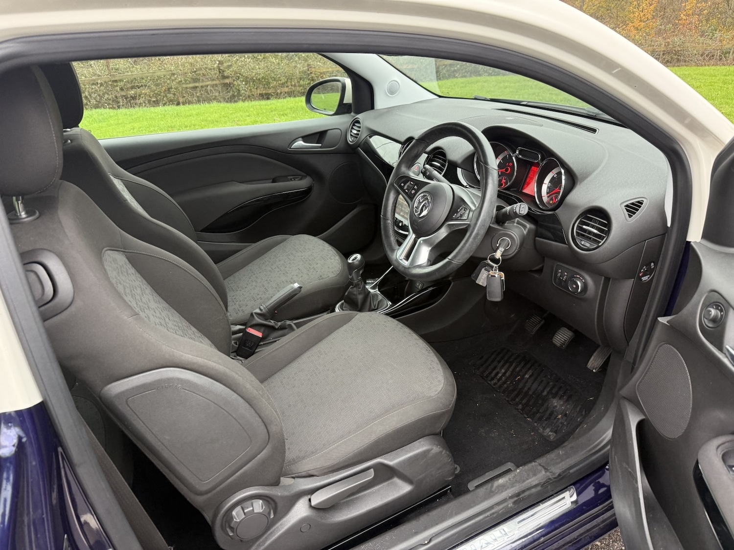 Used Vauxhall ADAM 2015 for sale - 76769725: Photo 9