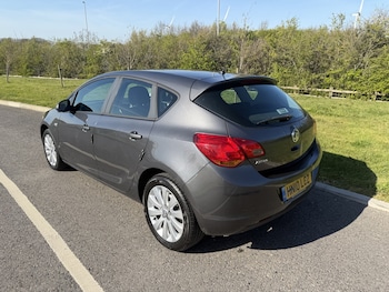 Used Vauxhall Astra 2010 for sale - 78139427: Photo