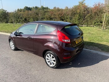 Used Ford Fiesta 2010 for sale - 75561586: Photo