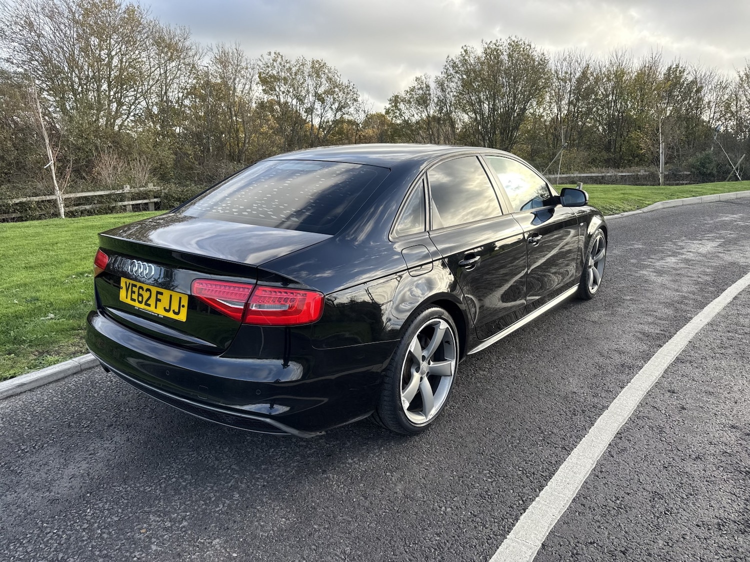 Used Audi A4 2012 for sale - 76559997: Photo 3