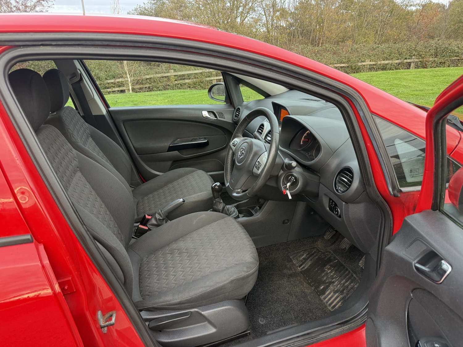 Used Vauxhall Corsa 2013 for sale - 76553990: Photo 9
