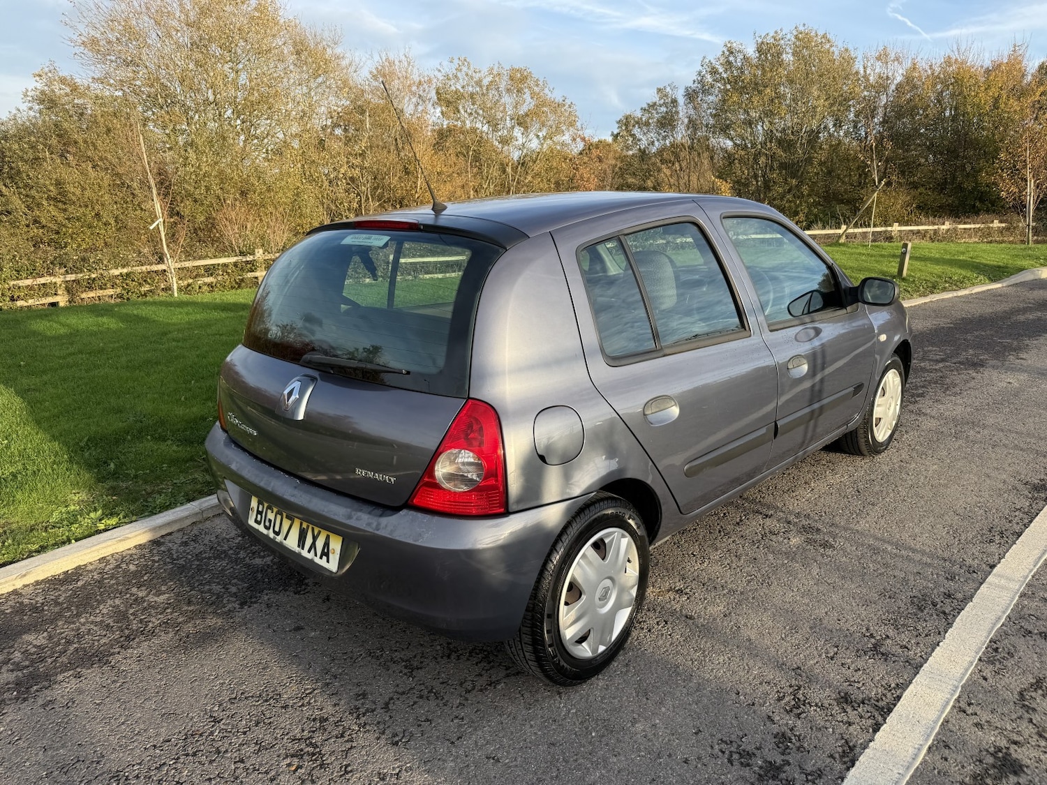 Used Renault Clio 2007 for sale - 76497469: Photo 3