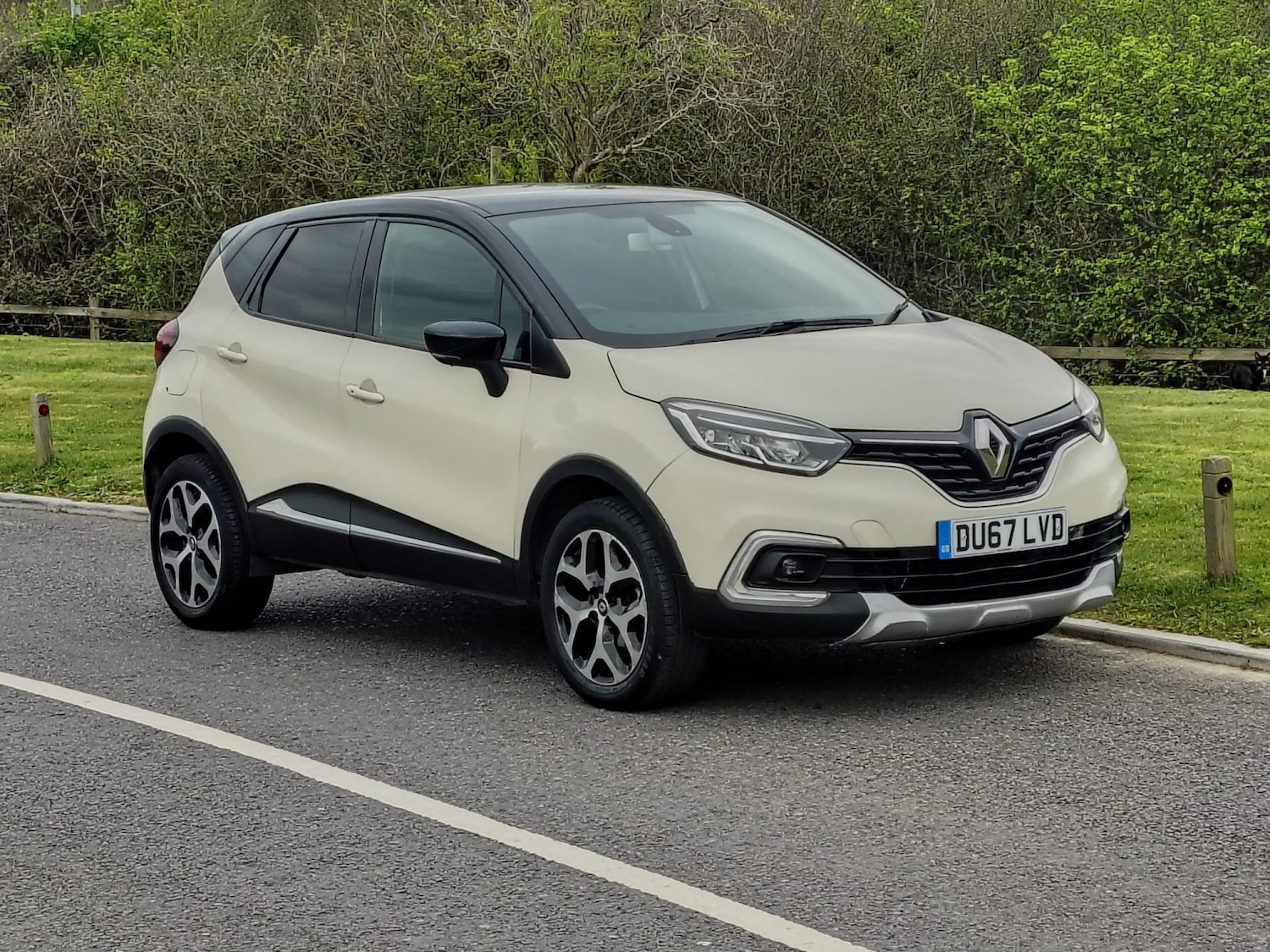 Used Renault Captur 2017 for sale - 78139394: Photo 1