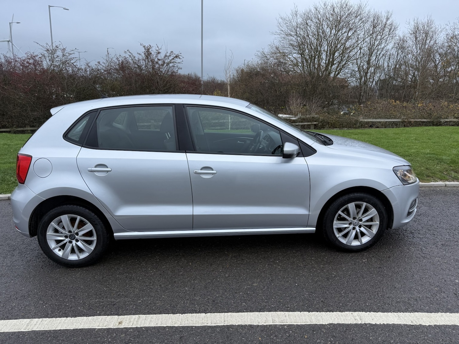 Used Volkswagen Polo 2015 for sale - 76911054: Photo 6