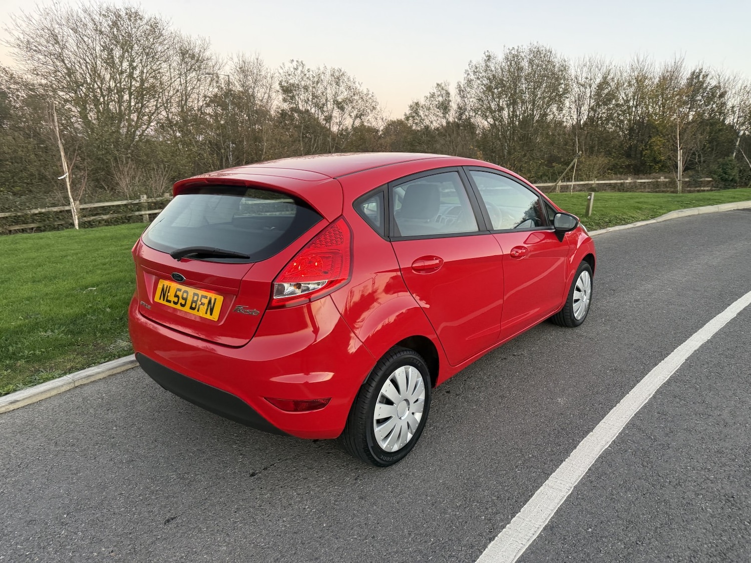 Used Ford Fiesta 2010 for sale - 76605827: Photo 2