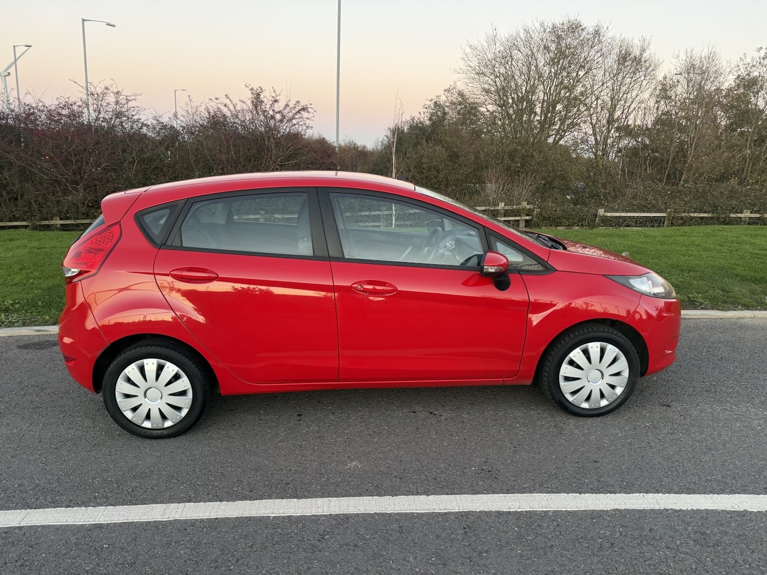 Used Ford Fiesta 2010 for sale - 76605827: Photo 8