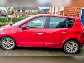 Used Renault Scenic 2010 for sale - 77735744: Photo