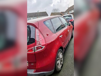 Used Renault Scenic 2010 for sale - 77735744: Photo