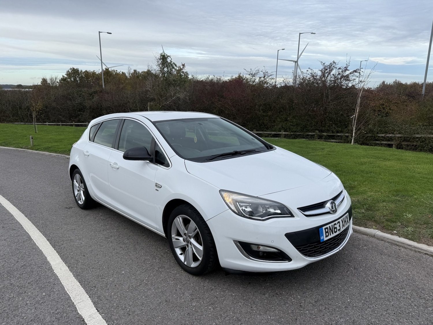 Used Vauxhall Astra 2013 for sale - 76471155: Photo 1