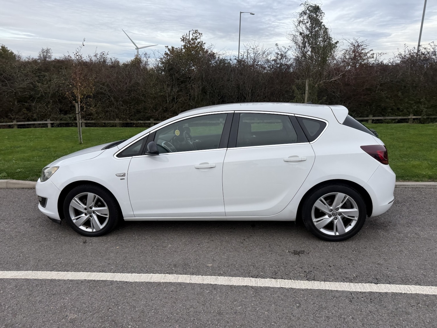 Used Vauxhall Astra 2013 for sale - 76471155: Photo 6