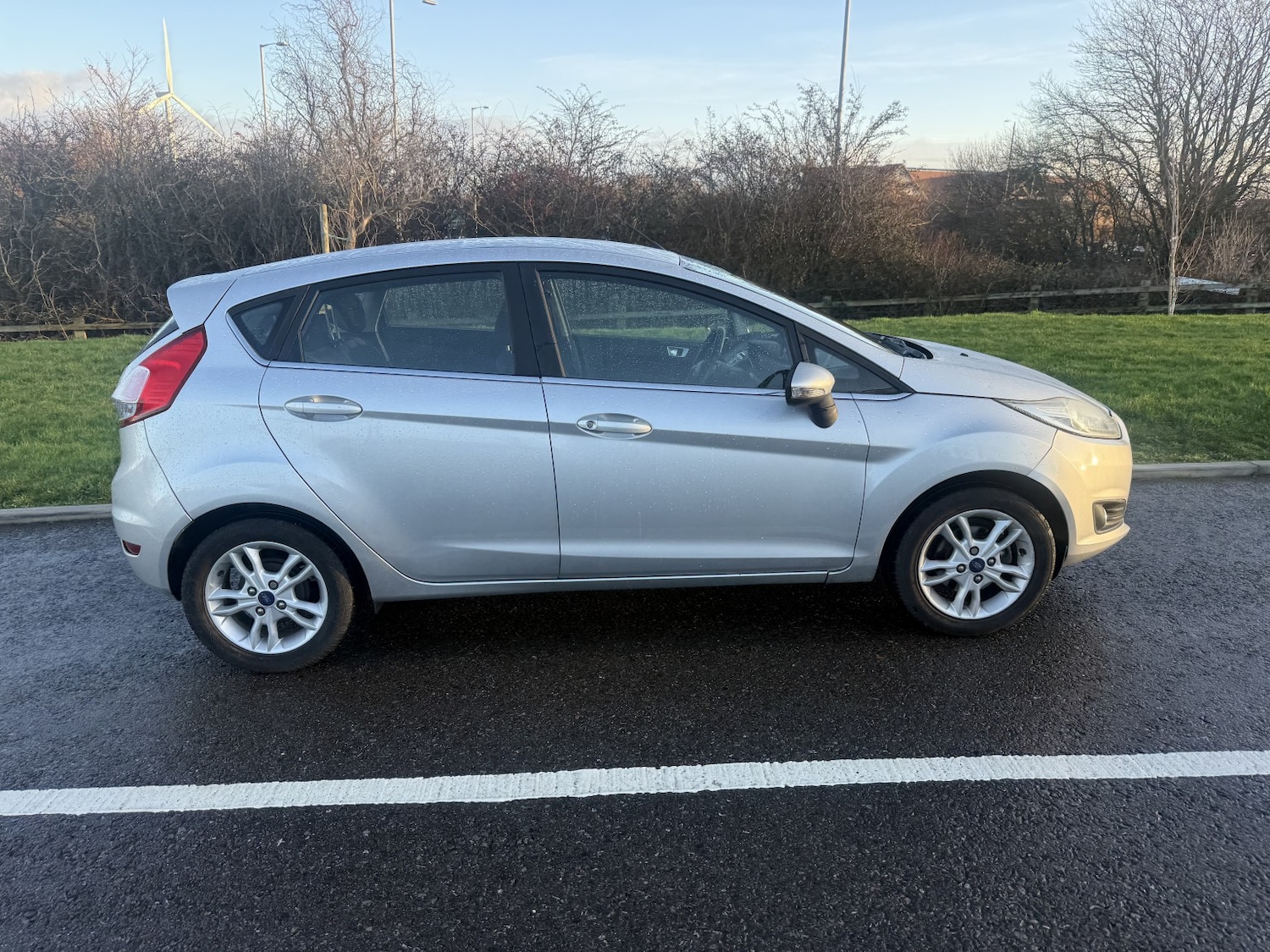 Used Ford Fiesta 2015 for sale - 77233807: Photo 2