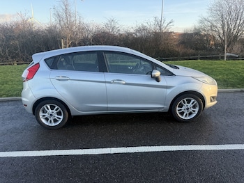 Used Ford Fiesta 2015 for sale - 77233807: Photo