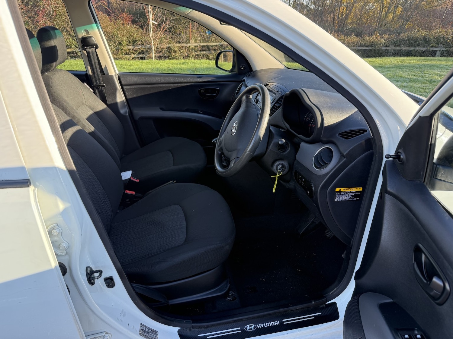 Used Hyundai i10 2012 for sale - 76699277: Photo 9