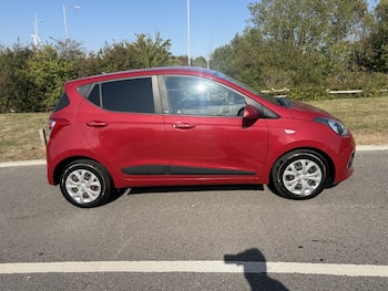 Used Hyundai i10 2017 for sale - 79631376: Photo