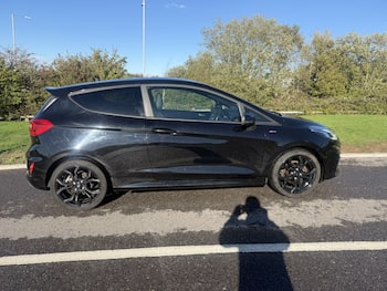 Used Ford Fiesta 2018 for sale - 79779706: Photo