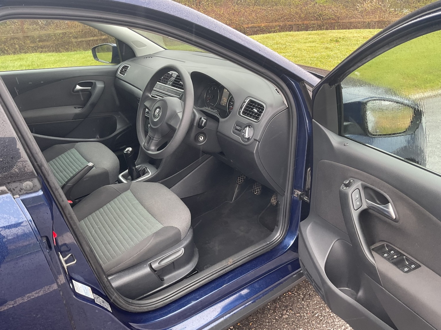 Used Volkswagen Polo 2010 for sale - 78139423: Photo 6