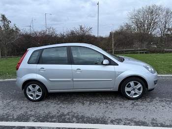 Used Ford Fiesta 2007 for sale - 76837081: Photo