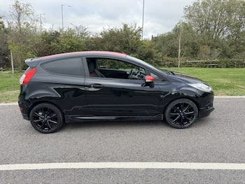 Used Ford Fiesta 2016 for sale - 79779704: Photo