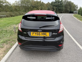 Used Ford Fiesta 2016 for sale - 79779704: Photo