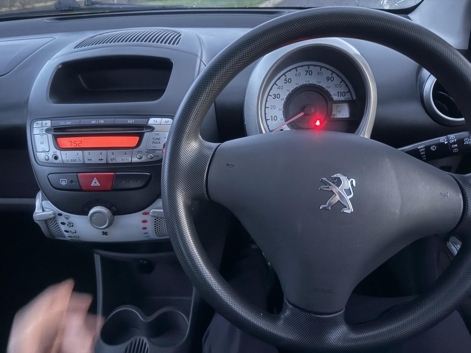 Used Peugeot 107 2010 for sale - 76799265: Photo 10