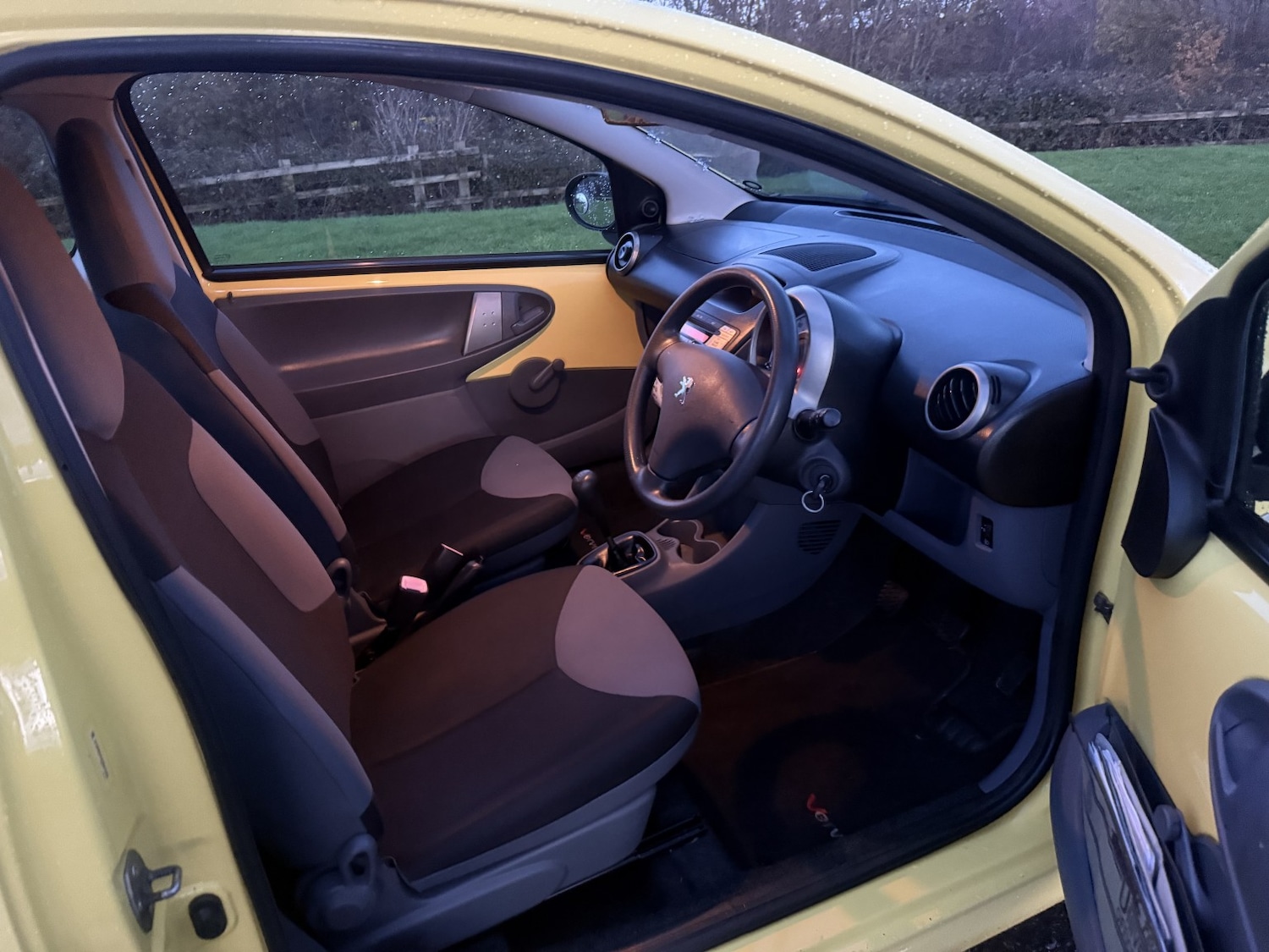 Used Peugeot 107 2010 for sale - 76799265: Photo 9