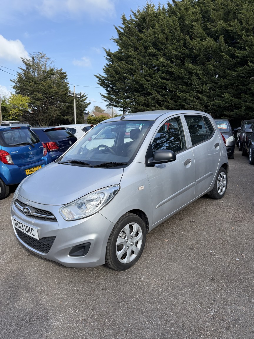 Used Hyundai i10 2013 for sale - 78219611: Photo 2