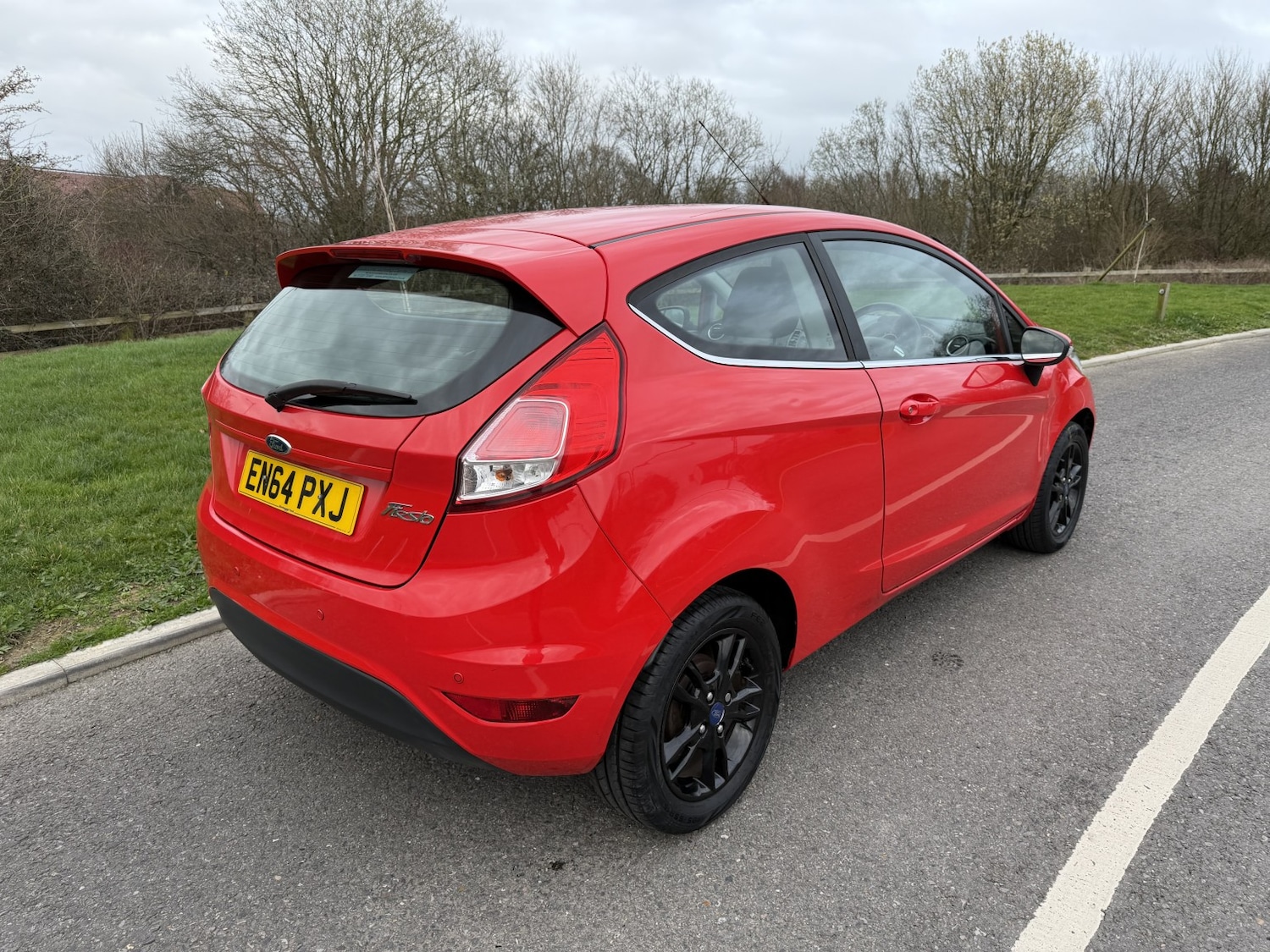 Used Ford Fiesta 2015 for sale - 77681846: Photo 2