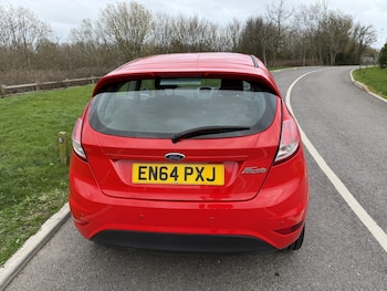 Used Ford Fiesta 2015 for sale - 77681846: Photo