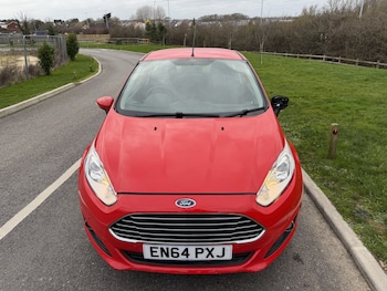 Used Ford Fiesta 2015 for sale - 77681846: Photo