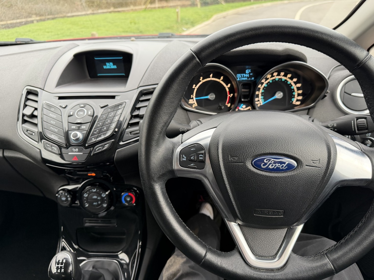 Used Ford Fiesta 2015 for sale - 77681846: Photo 9