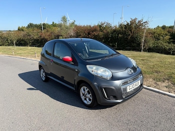 2013 - 1.0 i Connexion 3-Door