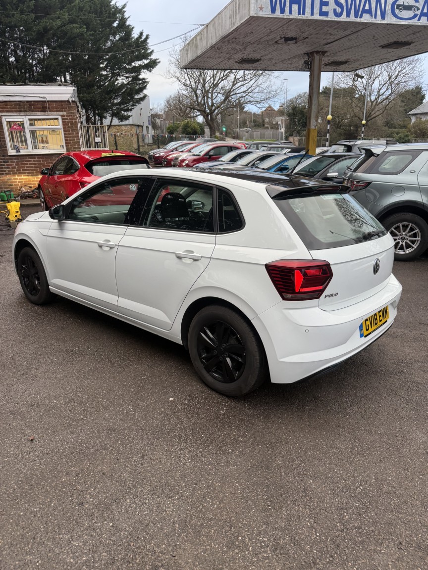 Used Volkswagen Polo 2018 for sale - 77370645: Photo 3