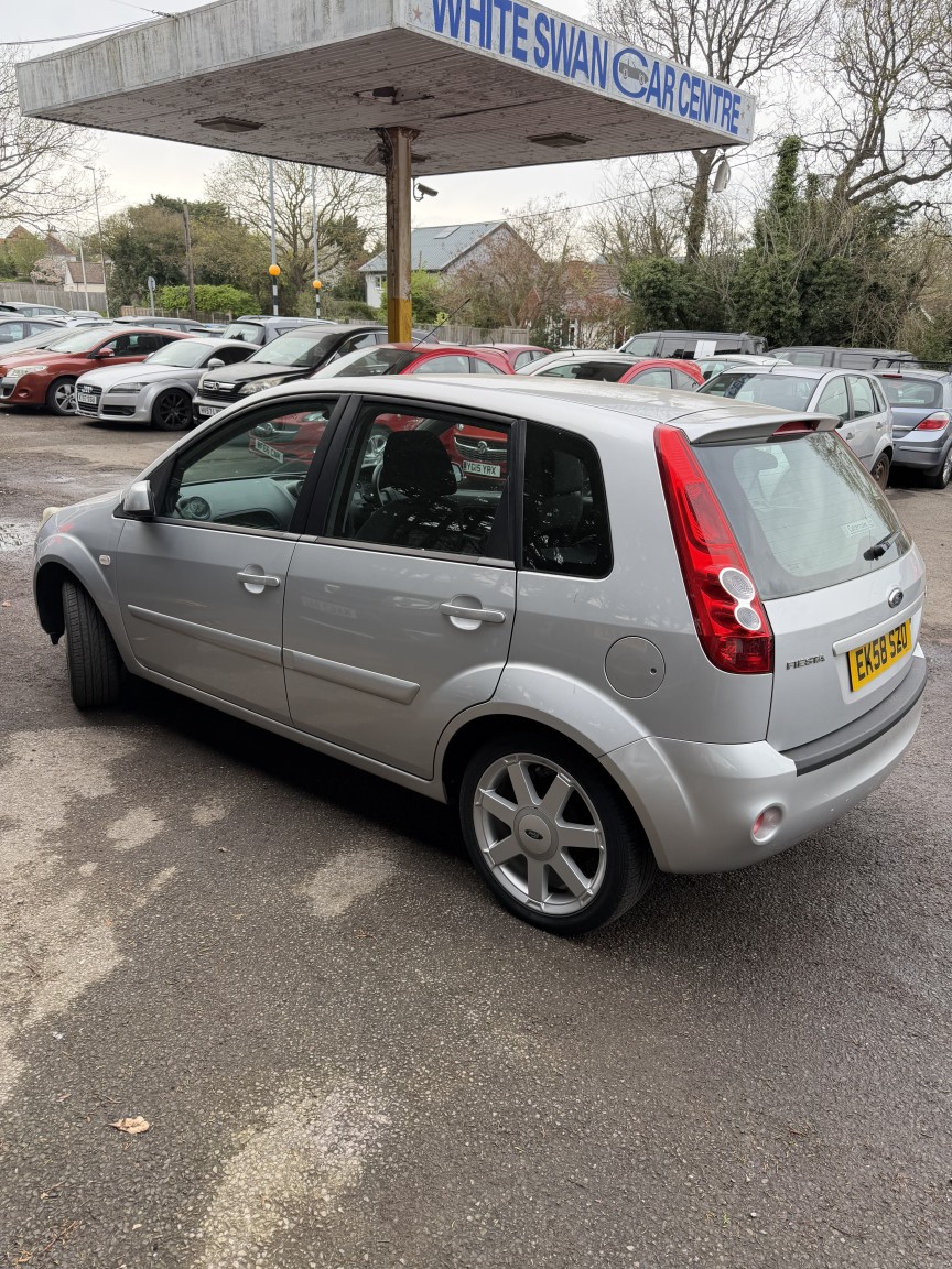 Used Ford Fiesta 2008 for sale - 78219577: Photo 2