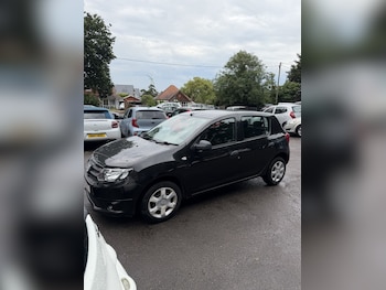 Used Dacia Sandero 2015 for sale - 78944780: Photo