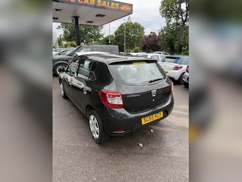 Used Dacia Sandero 2015 for sale - 78944780: Photo