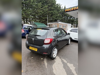 Used Dacia Sandero 2015 for sale - 78944780: Photo
